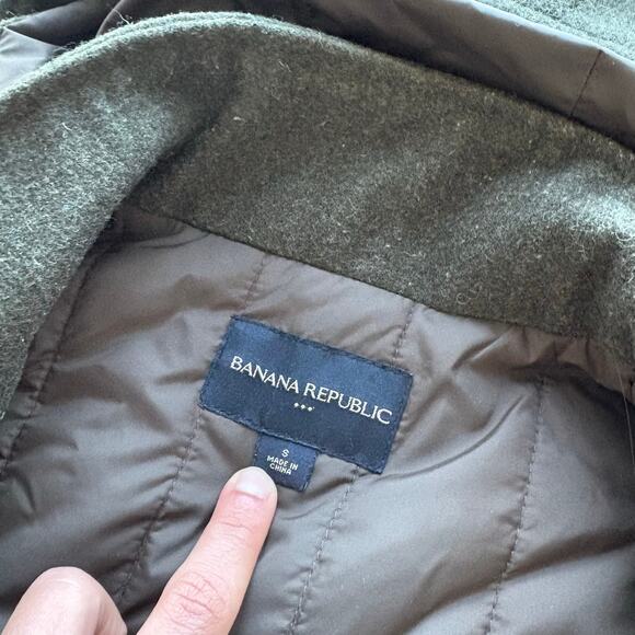 Banana Republic Men’s Wool Green Coat - Picture 2 of 5